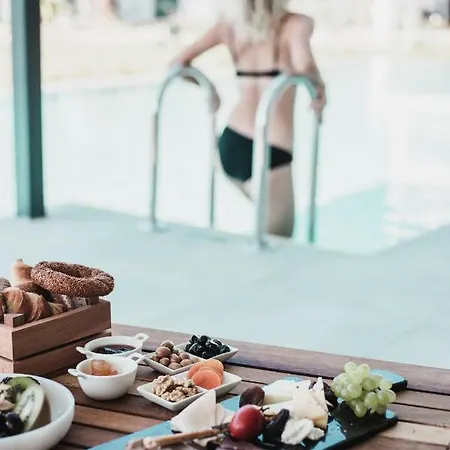 Paloma Finesse 5* Side