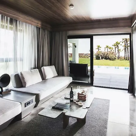 Paloma Finesse Hotel Side